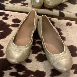 Size 8 Gold Women's Flats